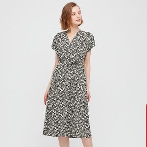 Uniqlo Joy of Print Crepe Jersey Midi Floral Dress